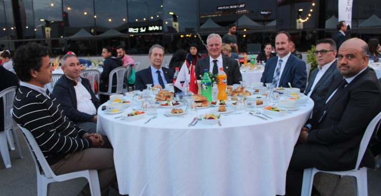 Akademi Hastanesi Ailesi iftarda buluştu