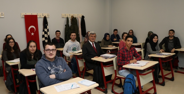 Akademi Lise’de yeni dönem başlıyor