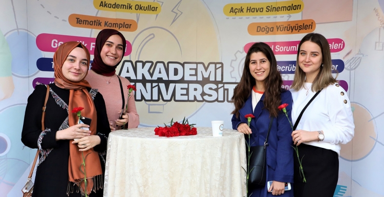 Akademi Üniversite'de yeni dönem