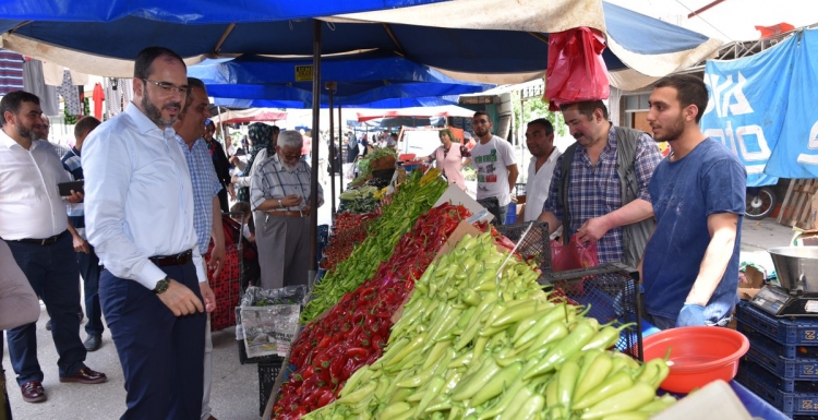 Ayaz, esnafı yalnız bırakmıyor                                                                                                                                        