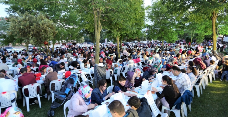 Başiskele Ramazan’da da tek yürek