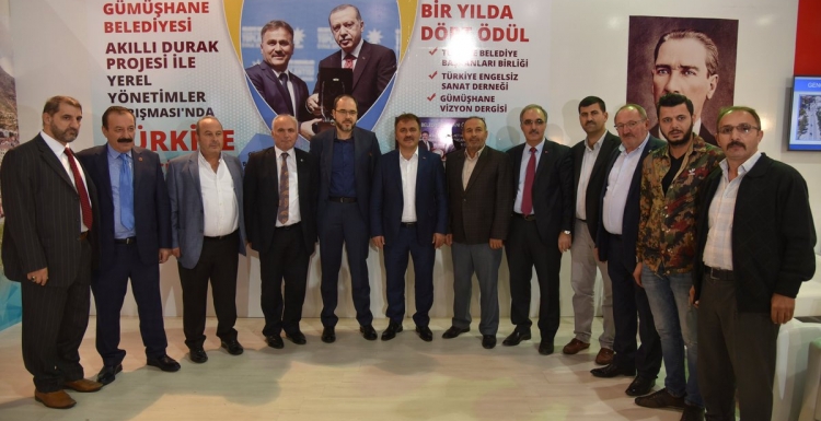 Başkan Ayaz'dan komşularına ziyaret