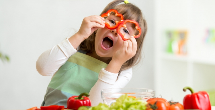 Çocuklara sebze sevdirmenin 8 etkili yolu 
