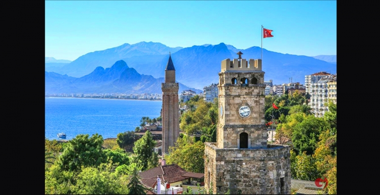 Güneşi, denizi ve tarihiyle; ANTALYA