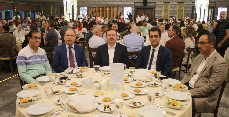 İnşaat Mühendisleri iftarda buluştu