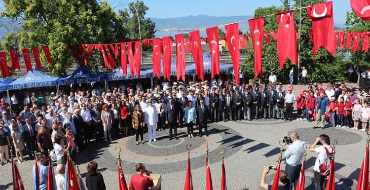 İzmit’te kurtuluş coşkusu