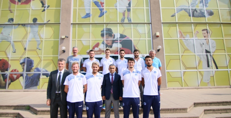 Kağıtspor voleybolda imzalar atıldı