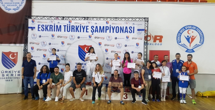 Kağıtsporlu Karadavut, eskrimde Türkiye 2.’si