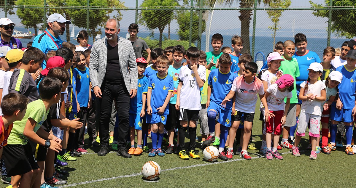 Karamürsel’de futbol festivali başladı