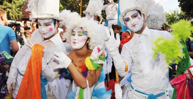 Karnaval bahane ADANA’da bahar şahane...