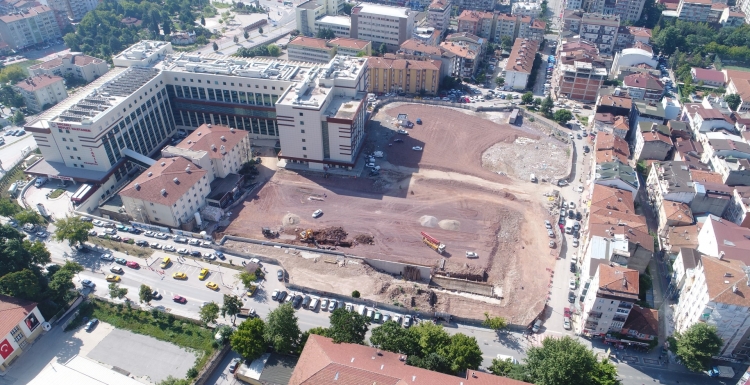 Kocaeli Devlet Hastanesi’ne 310 araçlık otopark