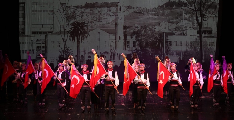Nikomedia Halk Dansları Topluluğu İzmit’te sahne alacak