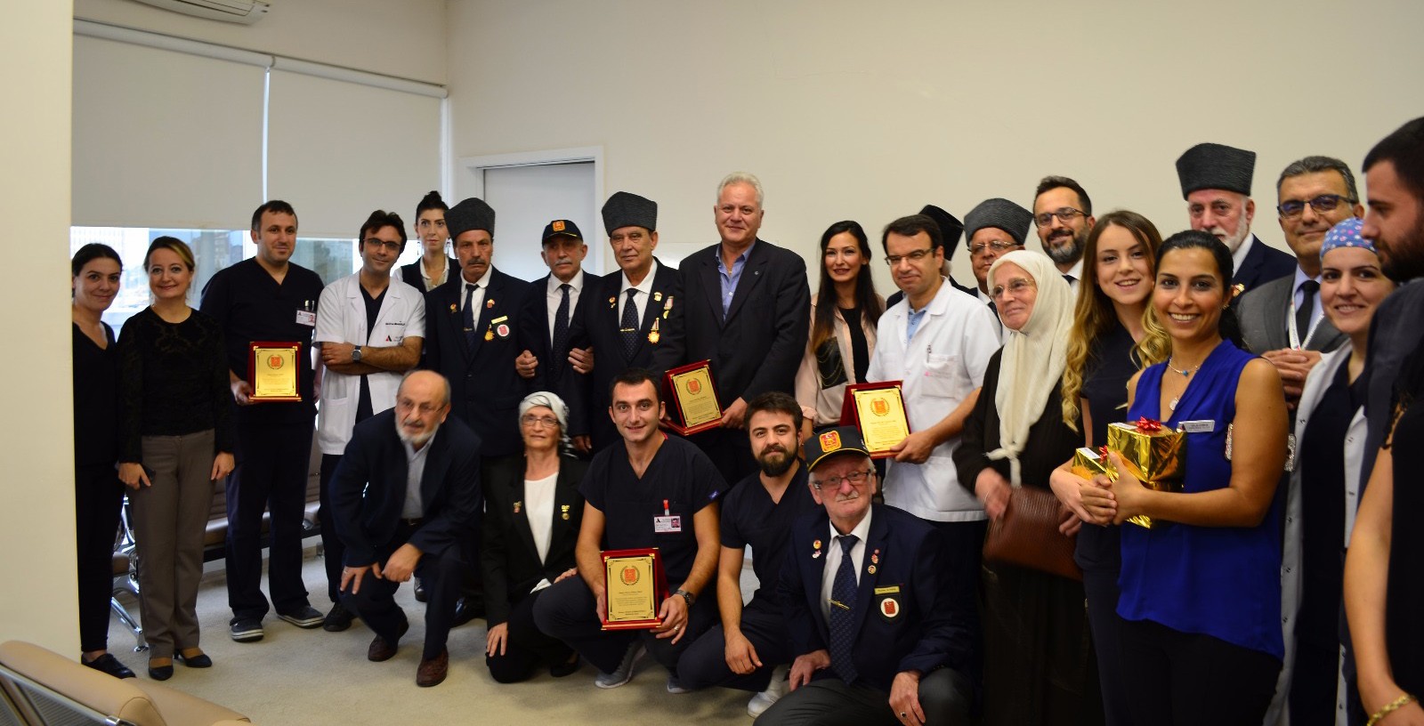 Sakarya Gazileri’nden Akademi Hastanesi’ne sürpriz