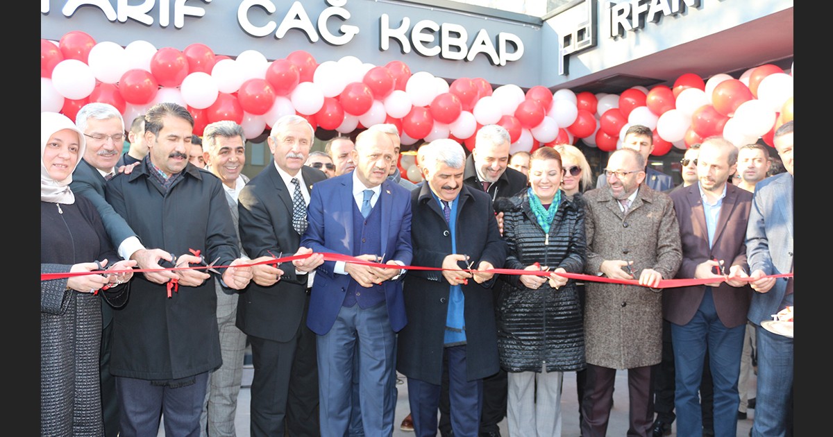 Tarif Cağ Kebap’tan görkemli açılış