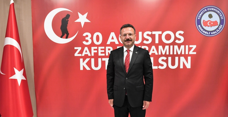 Vali Aksoy'un 30 Ağustos Bayram mesajı