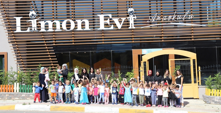 En renkli yaz okulu Limon Evi’nde