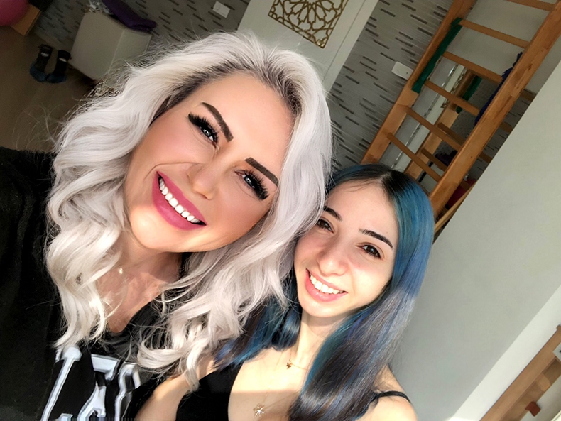 Gönül Yüzseven: Skolyozum 3 ayda 17 derece geriledi