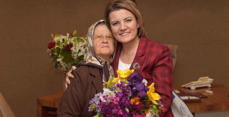 Hürriyet'ten Anneler Günü mesajı