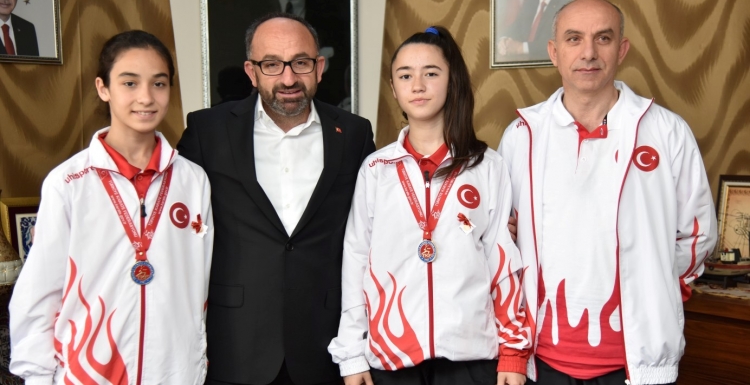 Kartepeli Aysima Danimarka'da