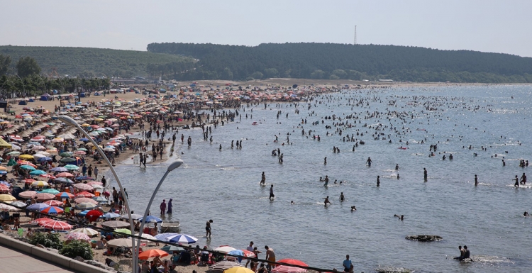 53 kişi hayata tutundu