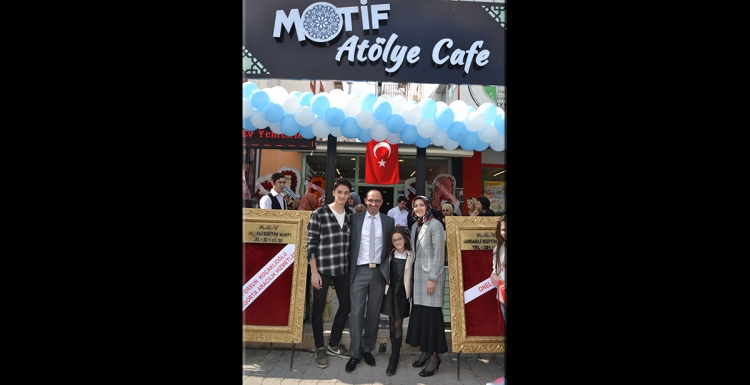 Motif Atölye Cafe'ye mütevazi açılış