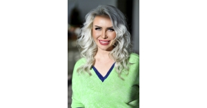 Skolyozu 23 dereceden 12 dereceye geriledi